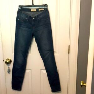 Jessica Simpson woman’s jeans